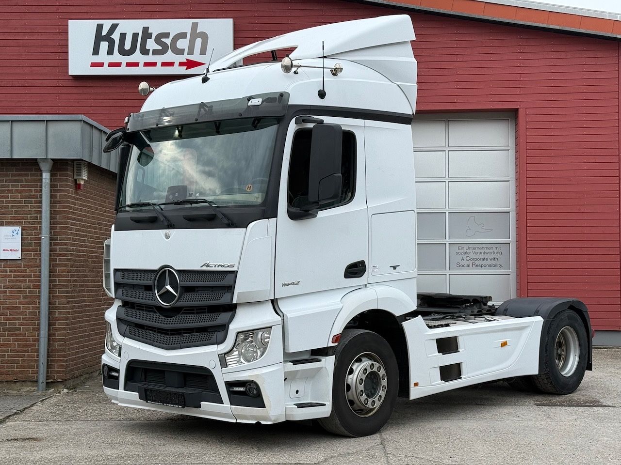 Mercedes-Benz 1842 LS Actros