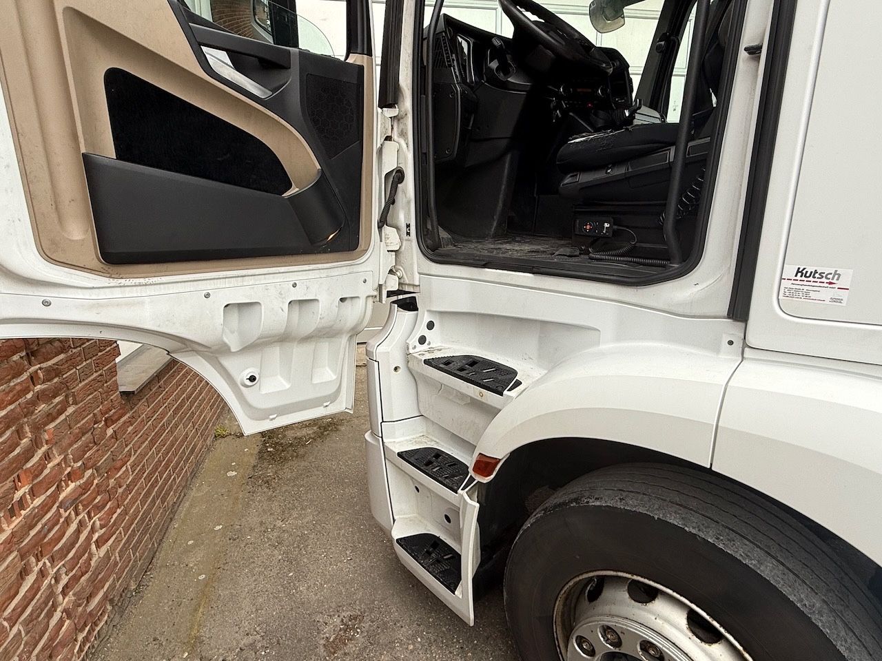 Fahrzeugabbildung Mercedes-Benz 1842 LS Actros