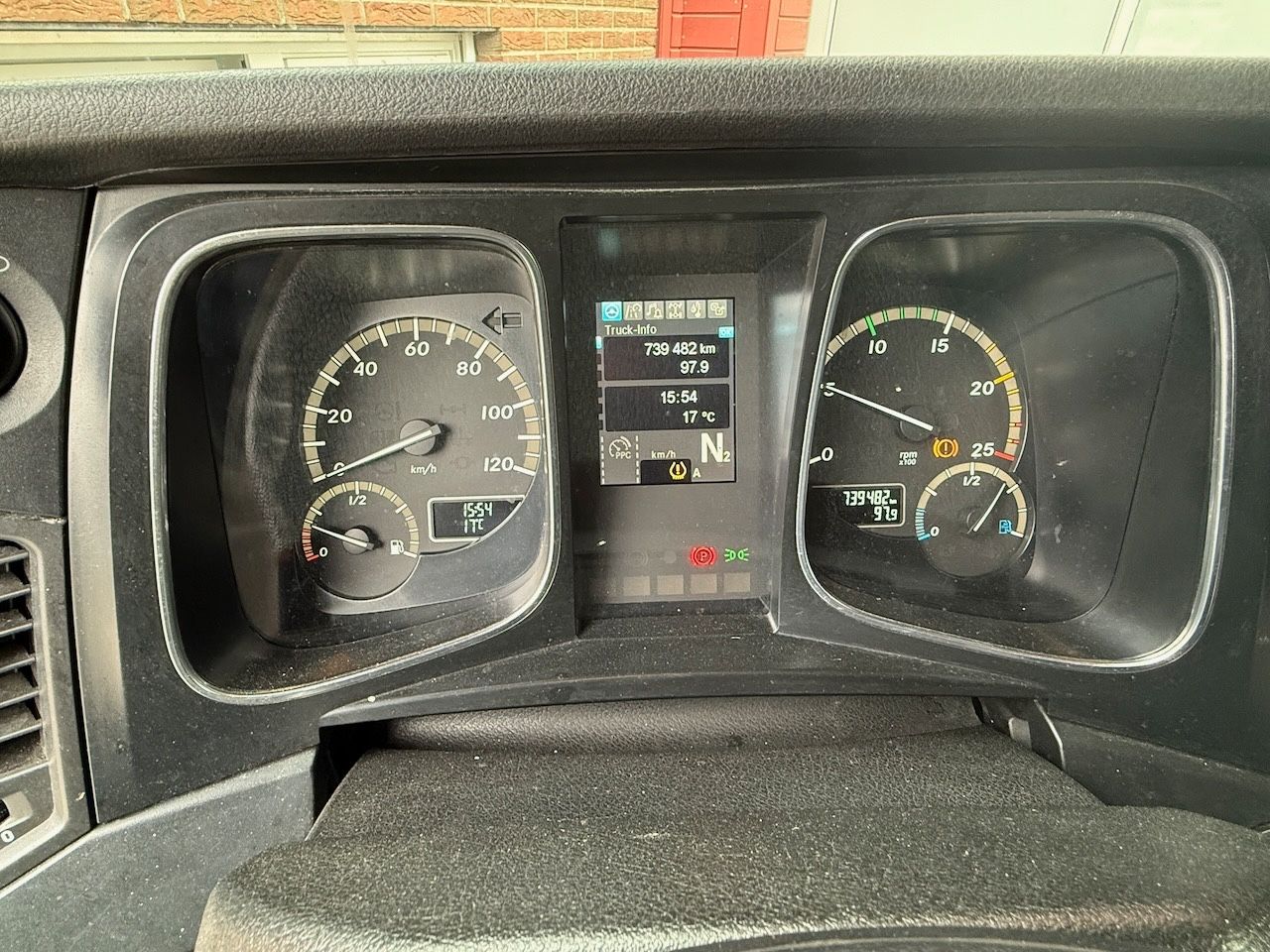 Fahrzeugabbildung Mercedes-Benz 1842 LS Actros