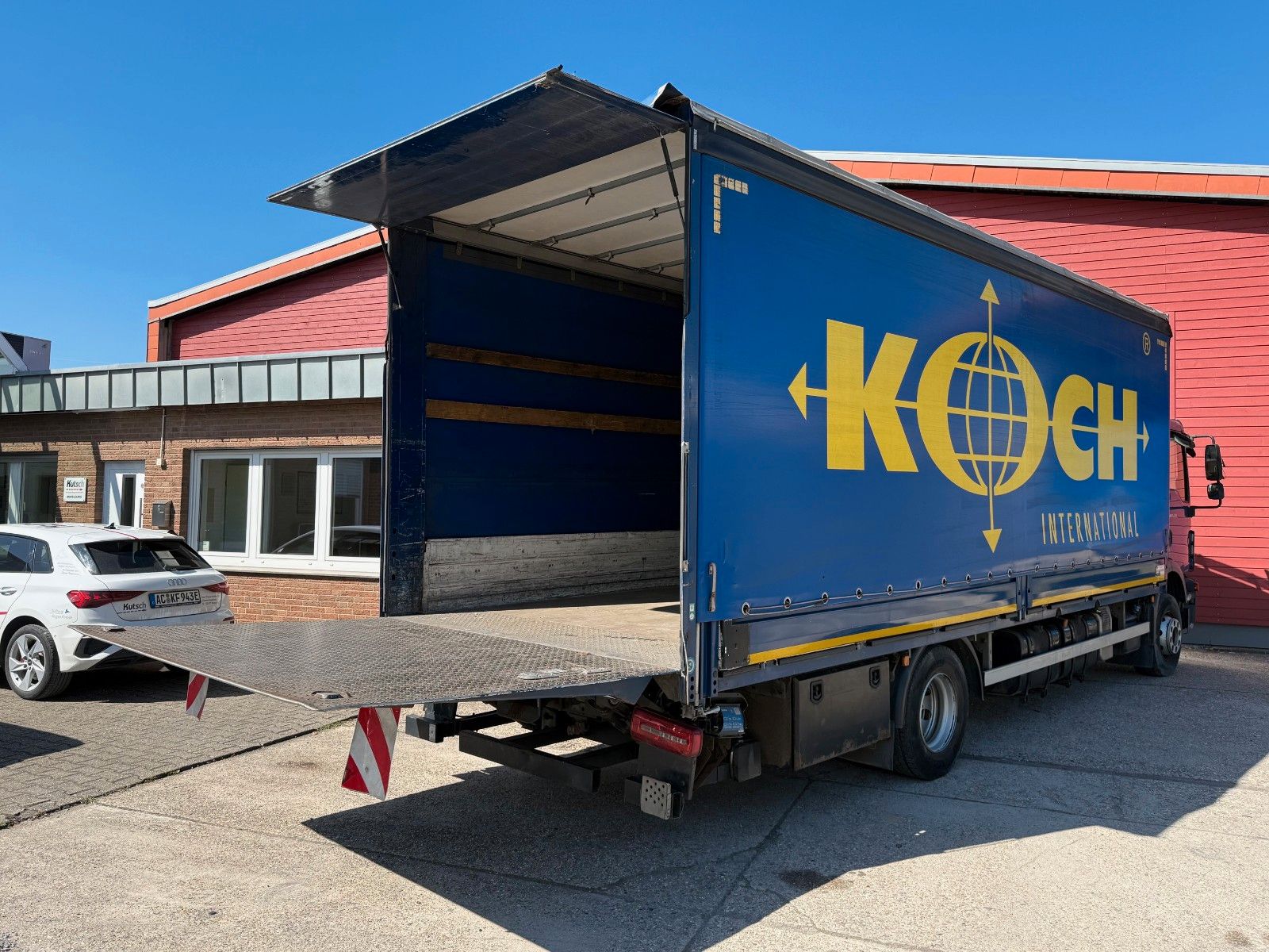 Fahrzeugabbildung MAN TGM 15.250 BL 4x2 Pritsche / Plane + LBW