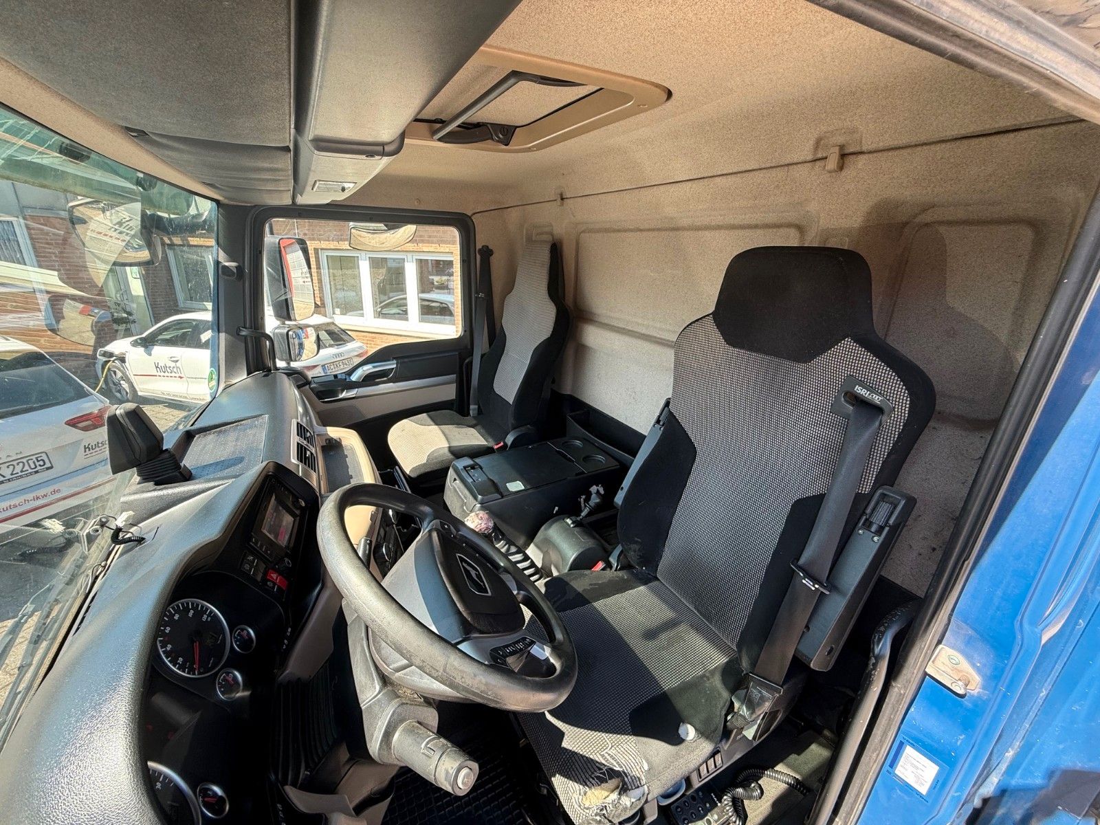 Fahrzeugabbildung MAN TGM 15.250 BL 4x2 Pritsche / Plane + LBW