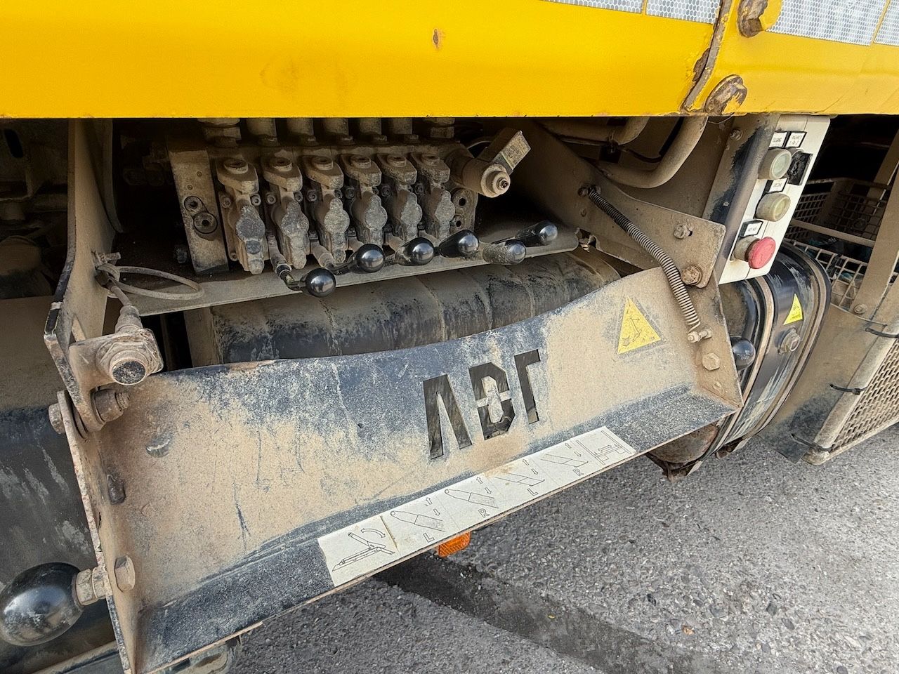 Fahrzeugabbildung MAN TGS 18.420 BL /4x4/H Allrad-Tele-Absetzer