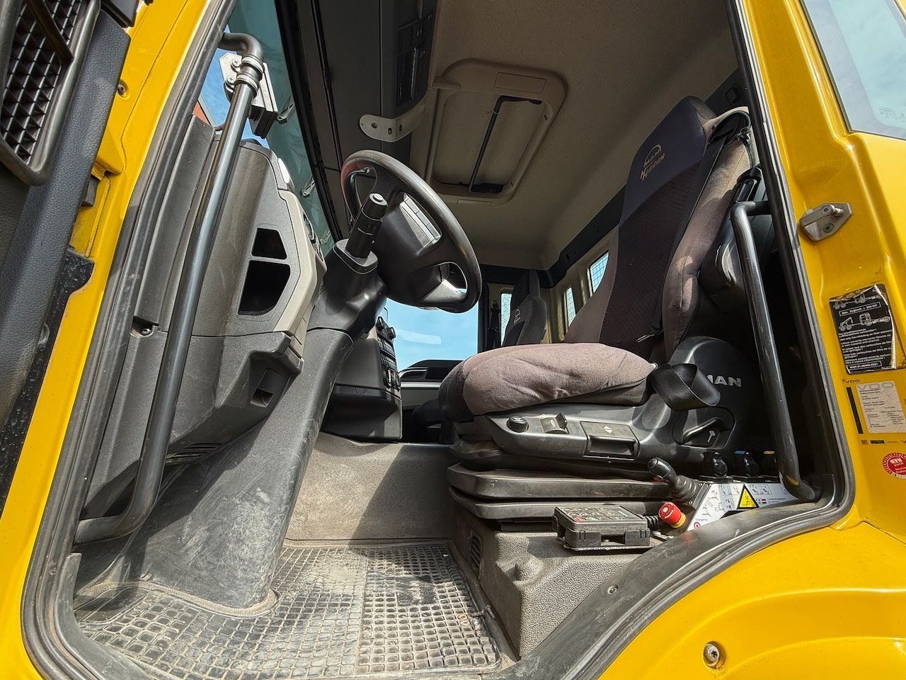 Fahrzeugabbildung MAN TGS 18.420 BL /4x4/H Allrad-Tele-Absetzer