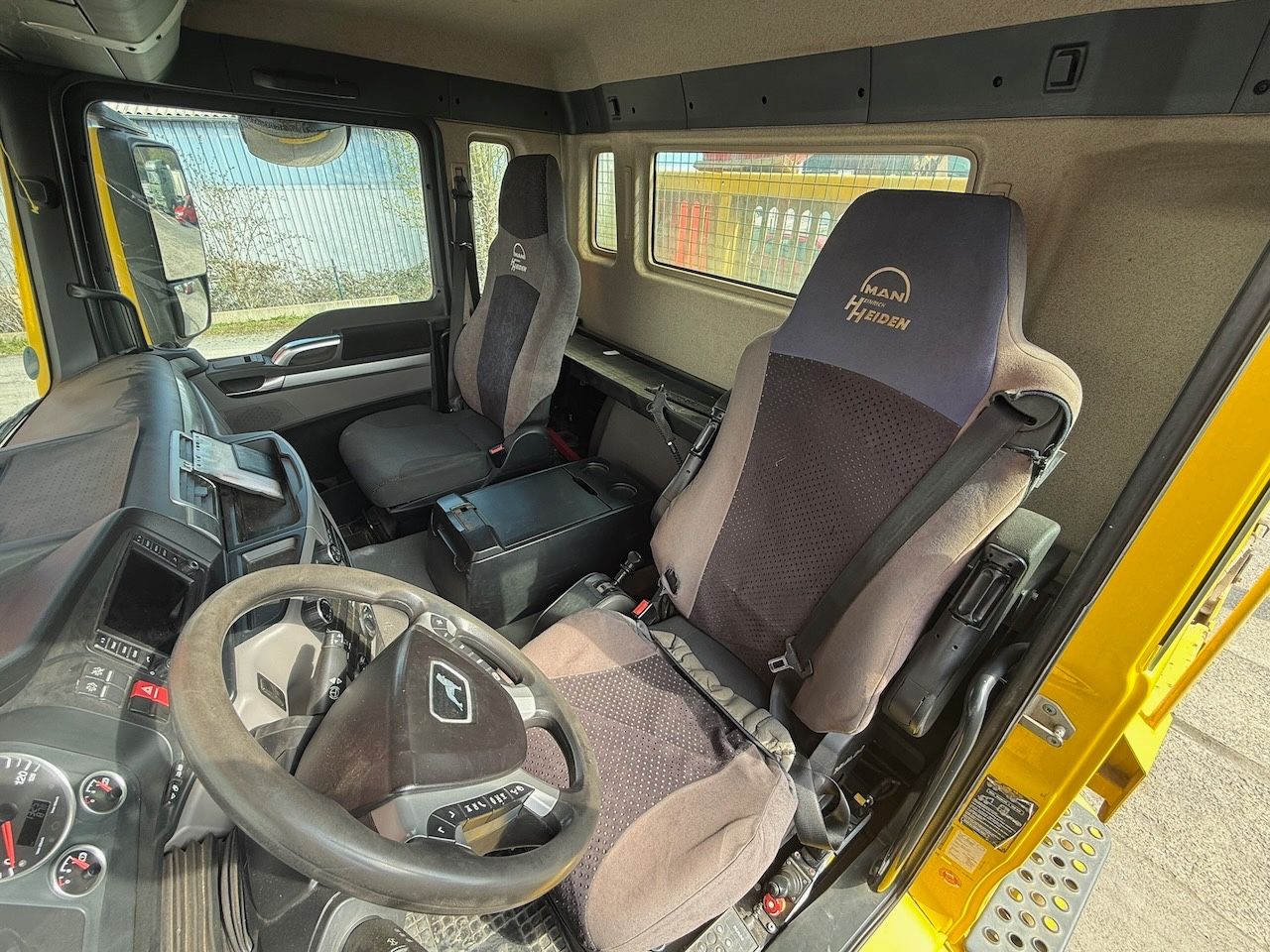 Fahrzeugabbildung MAN TGS 18.420 BL /4x4/H Allrad-Tele-Absetzer