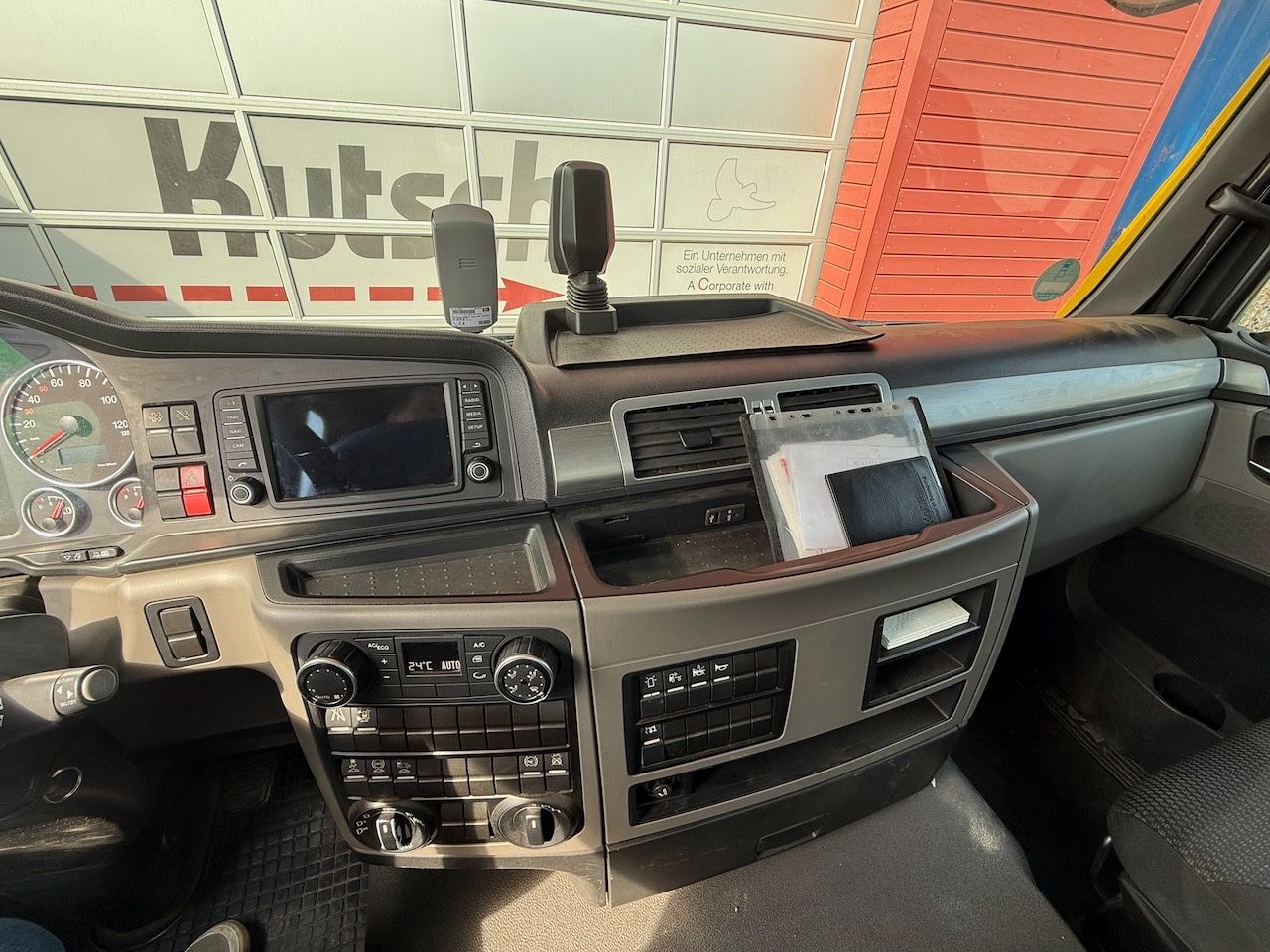 Fahrzeugabbildung MAN TGS 18.420 BL /4x4/H Allrad-Tele-Absetzer