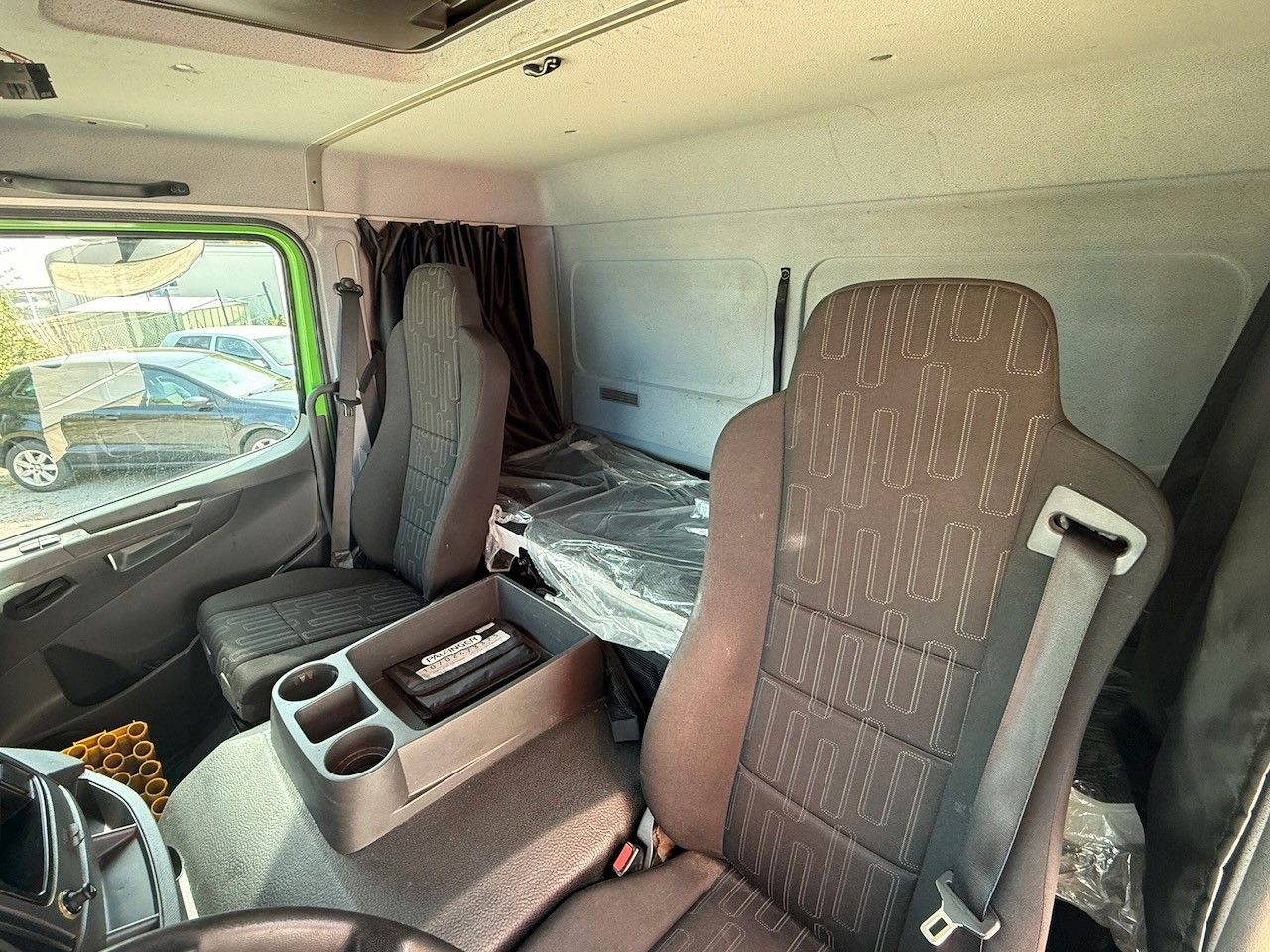 Fahrzeugabbildung Mercedes-Benz MB 1624L Atego Tautliner/Lbw, 1 Liege