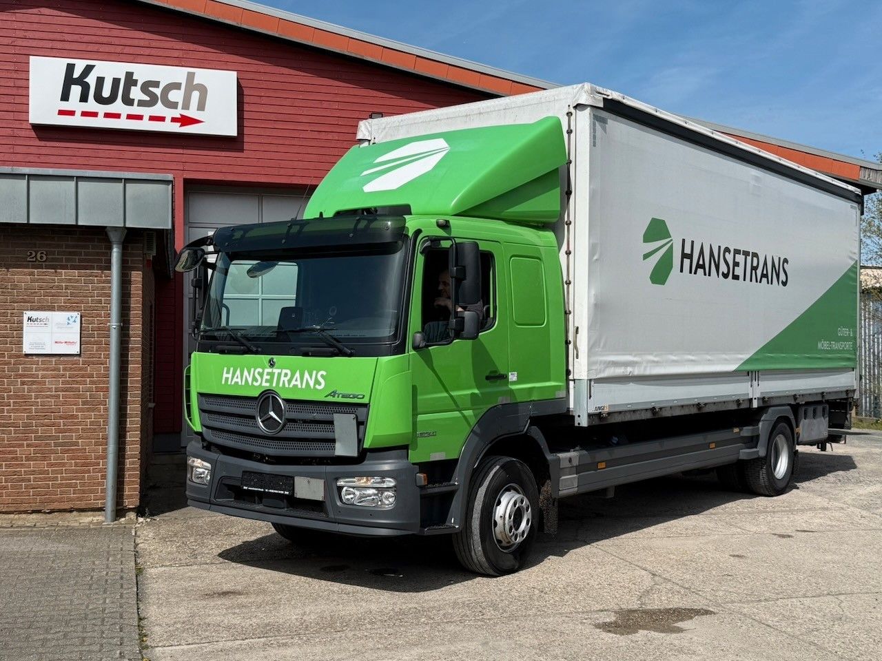 Fahrzeugabbildung Mercedes-Benz MB 1624L Atego Tautliner/Lbw, 1 Liege