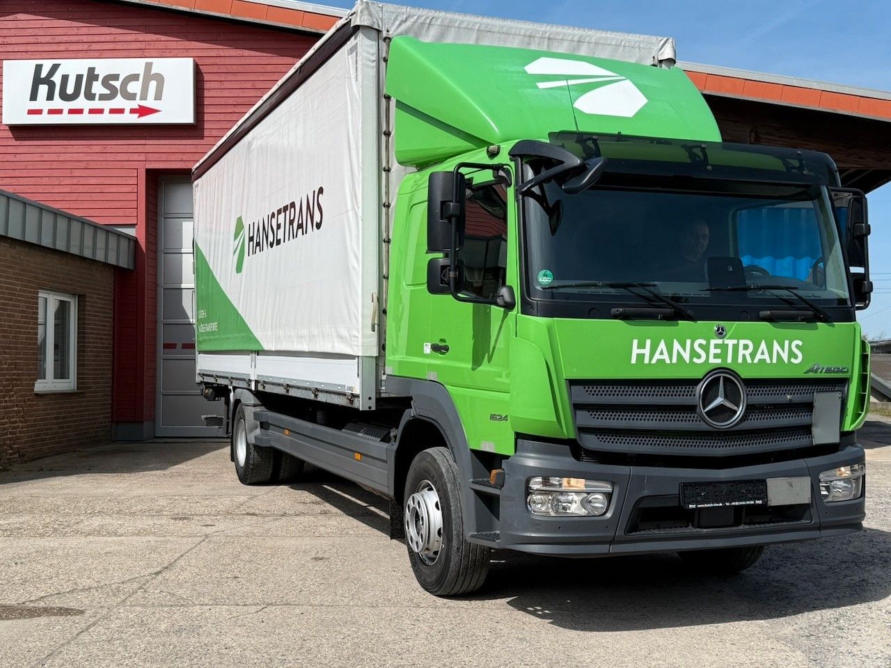 Fahrzeugabbildung Mercedes-Benz MB 1624L Atego Tautliner/Lbw, 1 Liege