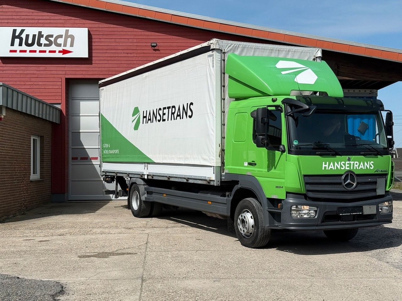 Fahrzeugabbildung Mercedes-Benz MB 1624L Atego Tautliner/Lbw, 1 Liege