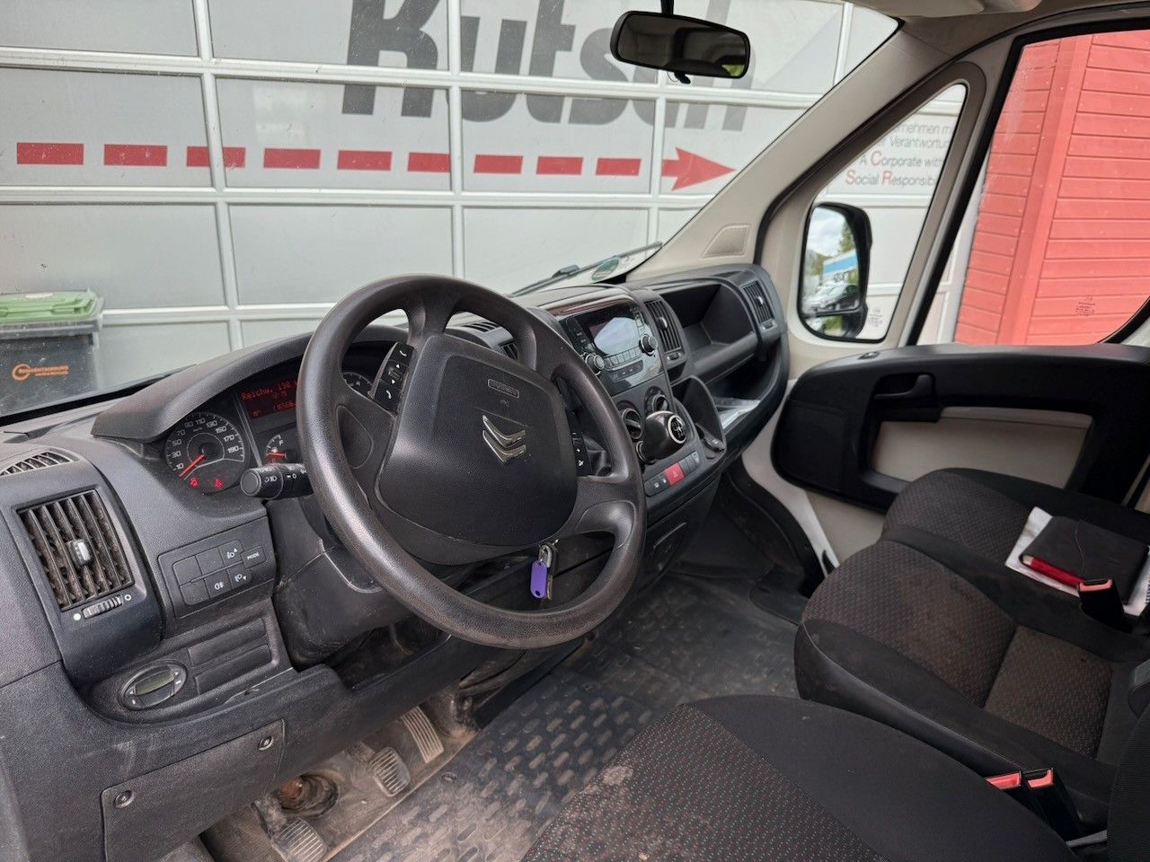 Fahrzeugabbildung Citroën Jumper 3 Seiten Kipper mit Standheizung