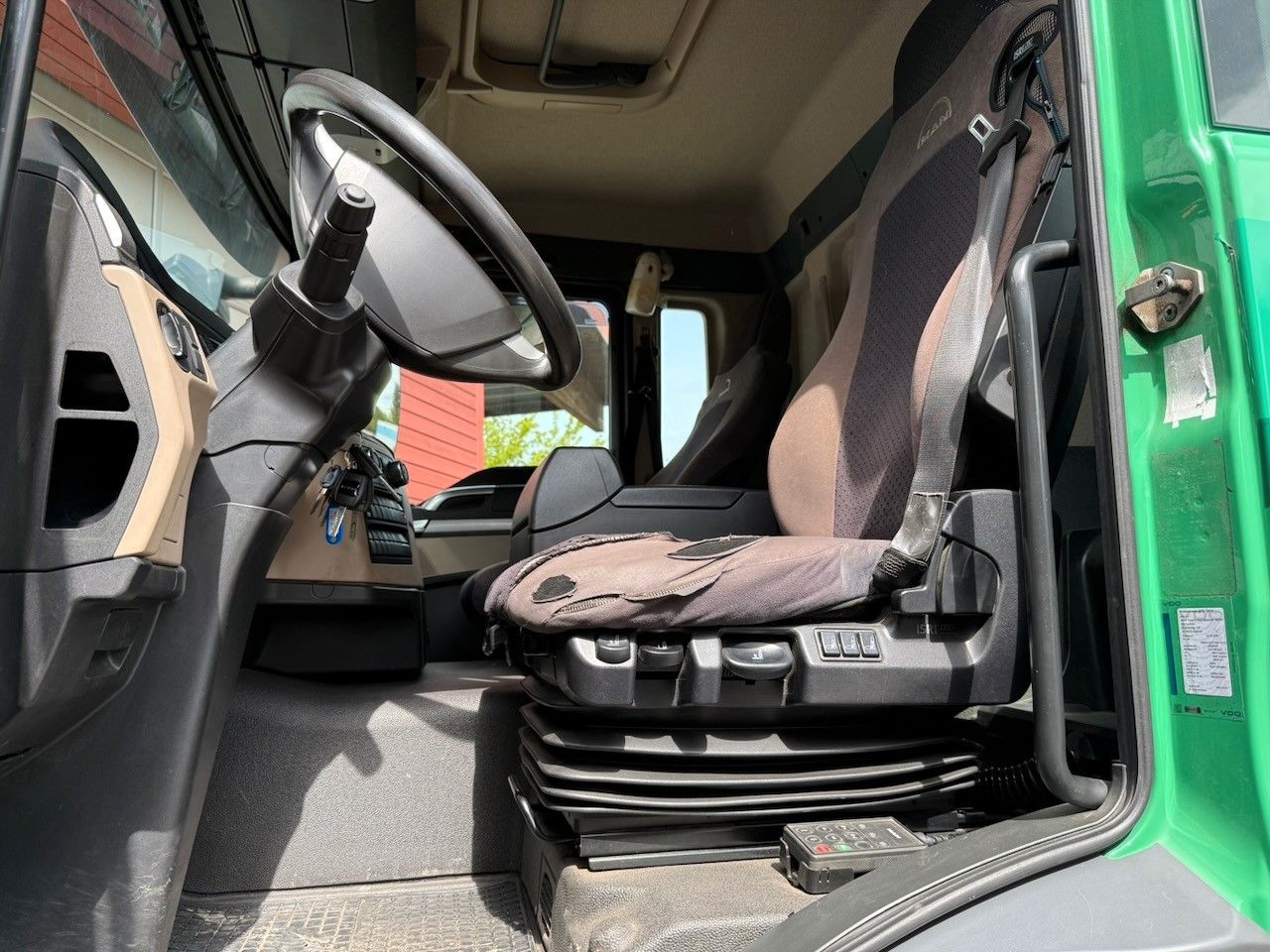 Fahrzeugabbildung MAN TGS 26.420 LL 6x2/2 Pritsche, Edscha, Lenk,