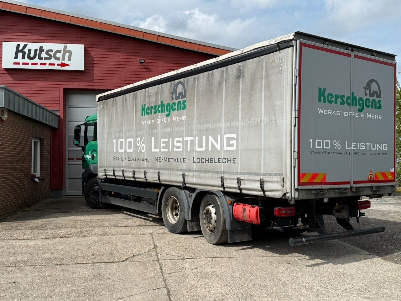 Fahrzeugabbildung MAN TGS 26.420 LL 6x2/2 Pritsche, Edscha, Lenk,