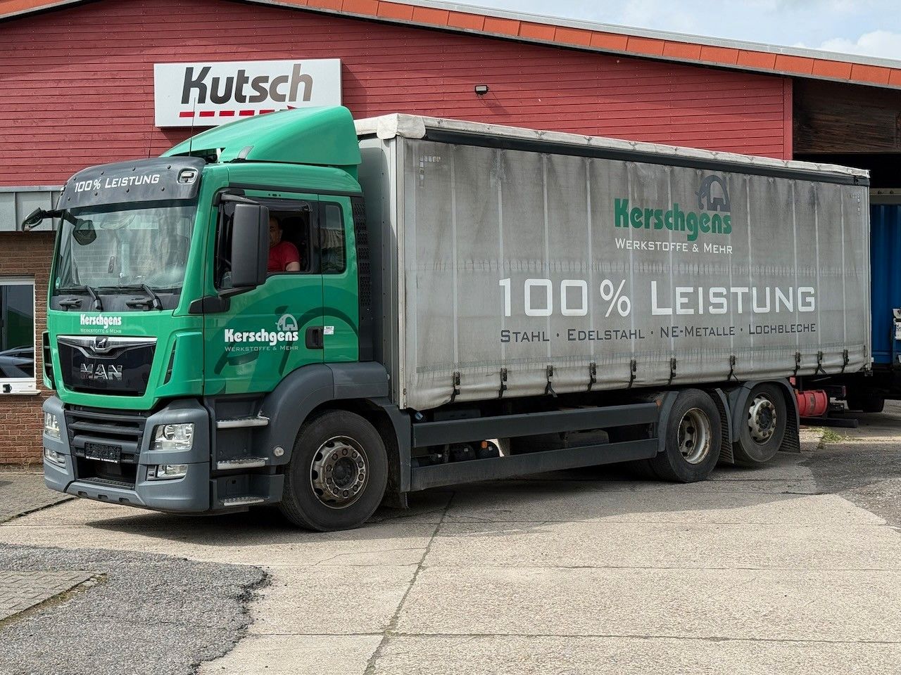 Fahrzeugabbildung MAN TGS 26.420 LL 6x2/2 Pritsche, Edscha, Lenk,