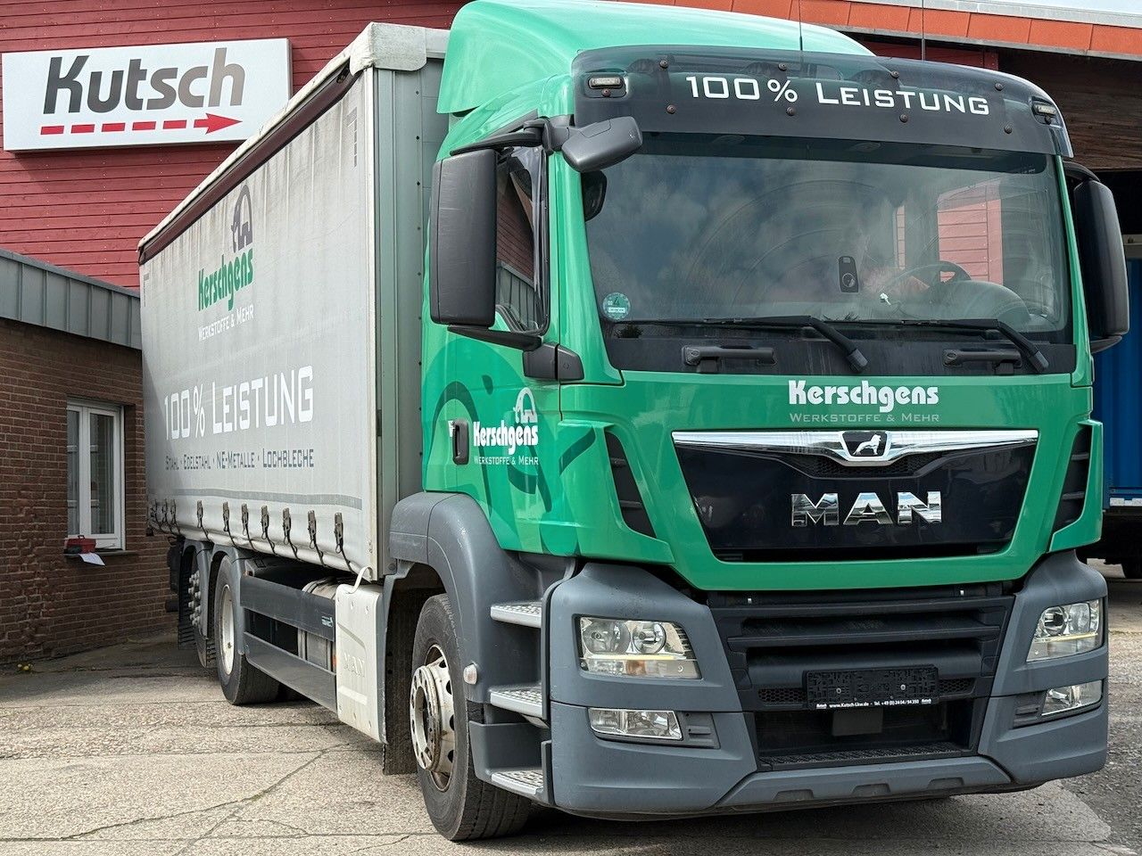 Fahrzeugabbildung MAN TGS 26.420 LL 6x2/2 Pritsche, Edscha, Lenk,