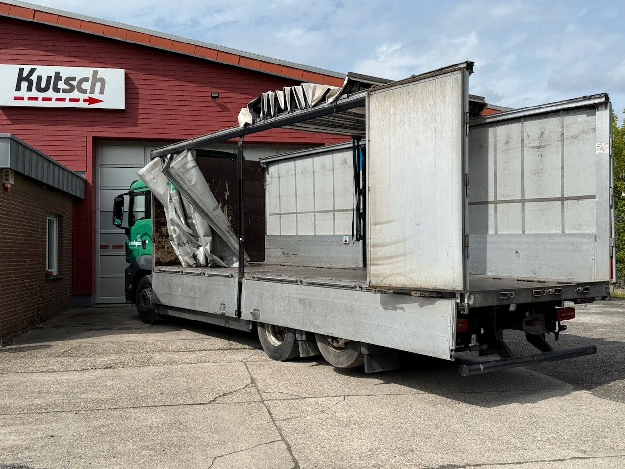 Fahrzeugabbildung MAN TGS 26.420 LL 6x2/2 Pritsche, Edscha, Lenk,