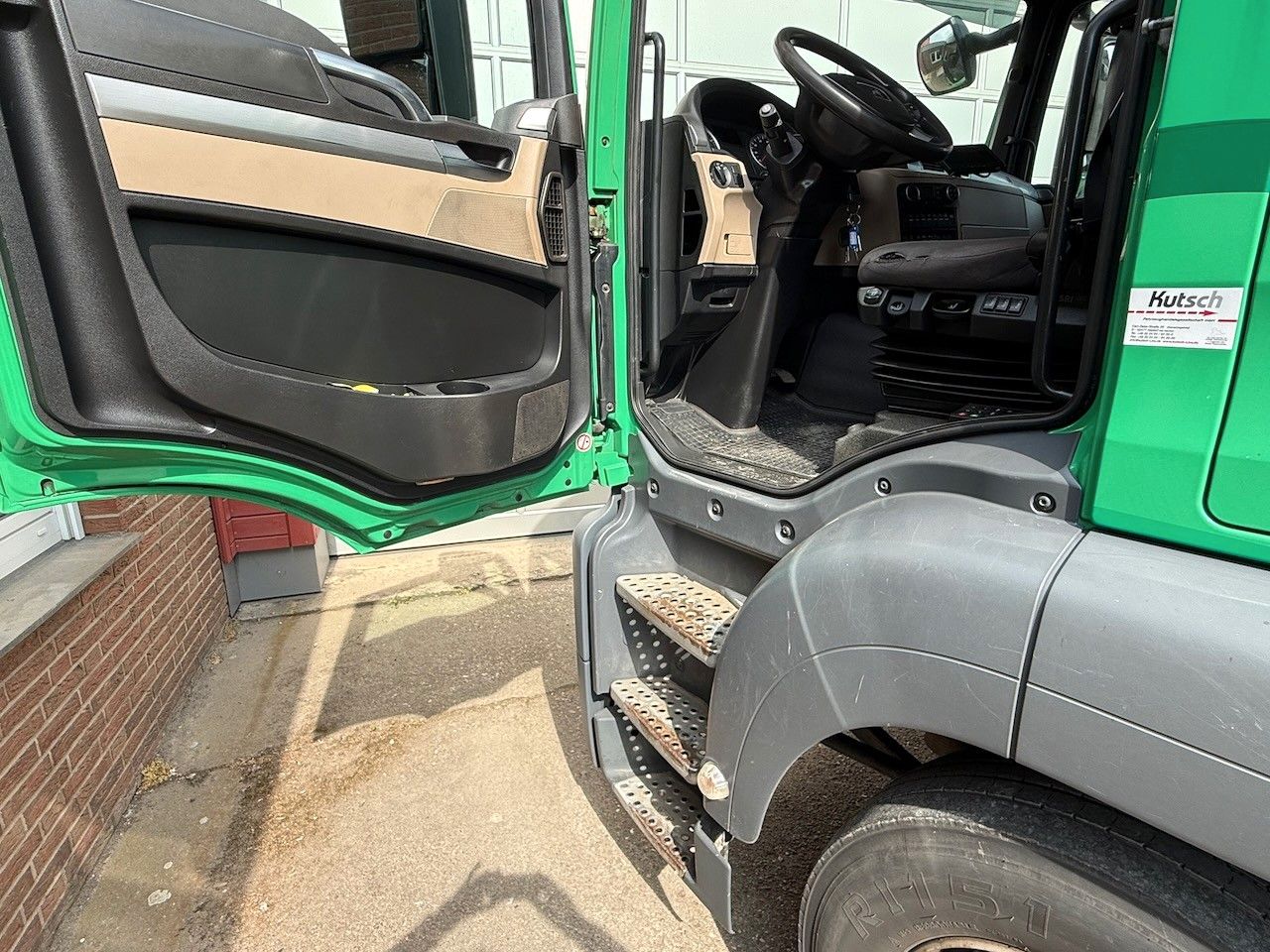 Fahrzeugabbildung MAN TGS 18.320LL Pritsche,