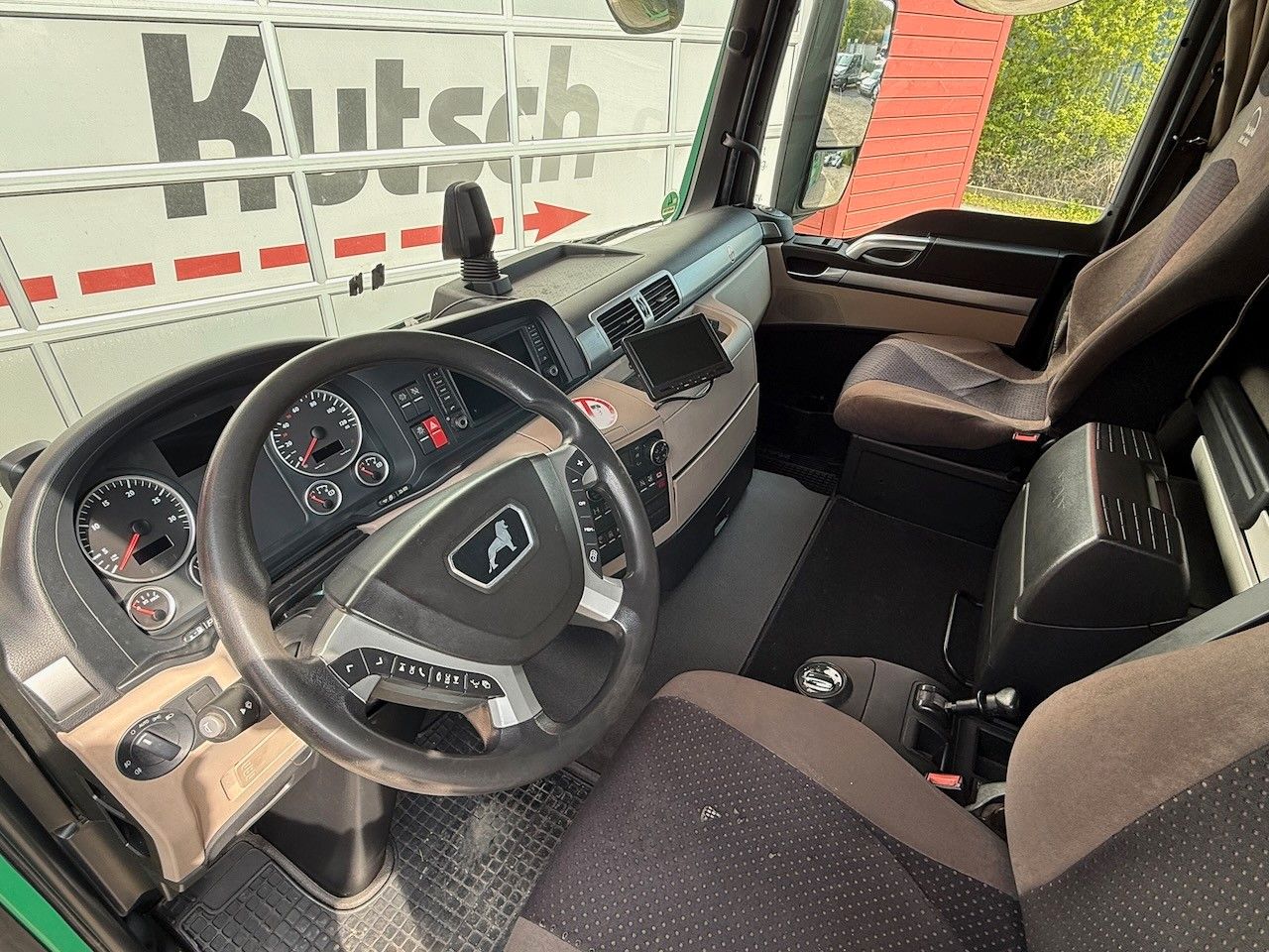 Fahrzeugabbildung MAN TGS 18.320LL Pritsche,