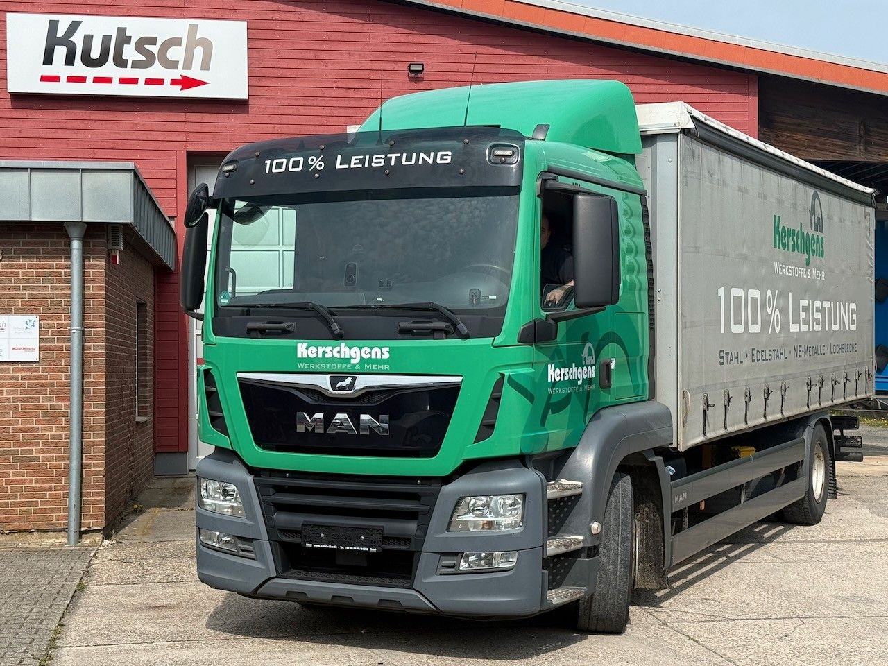 Fahrzeugabbildung MAN TGS 18.320LL Pritsche,