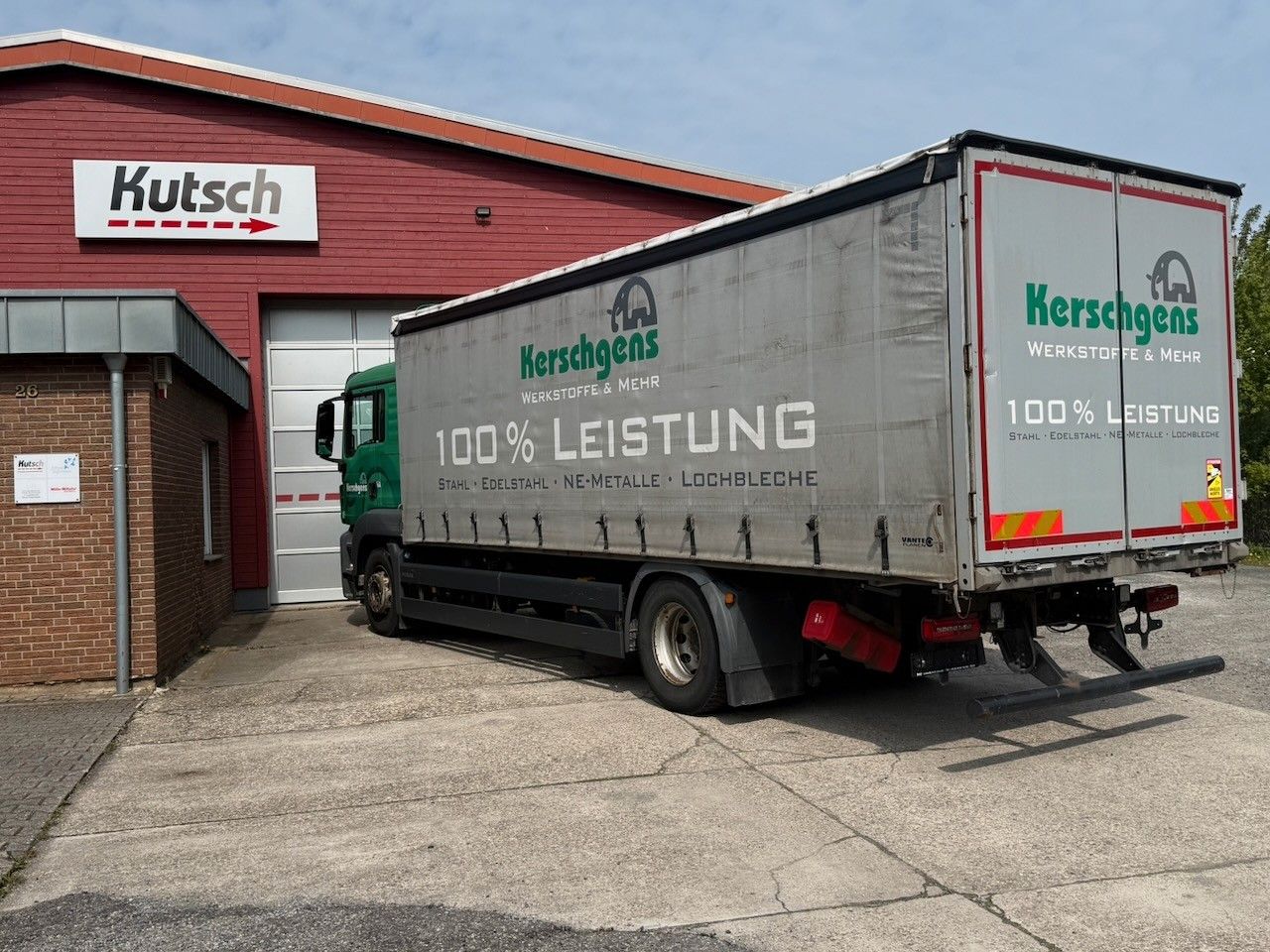 Fahrzeugabbildung MAN TGS 18.320LL Pritsche,