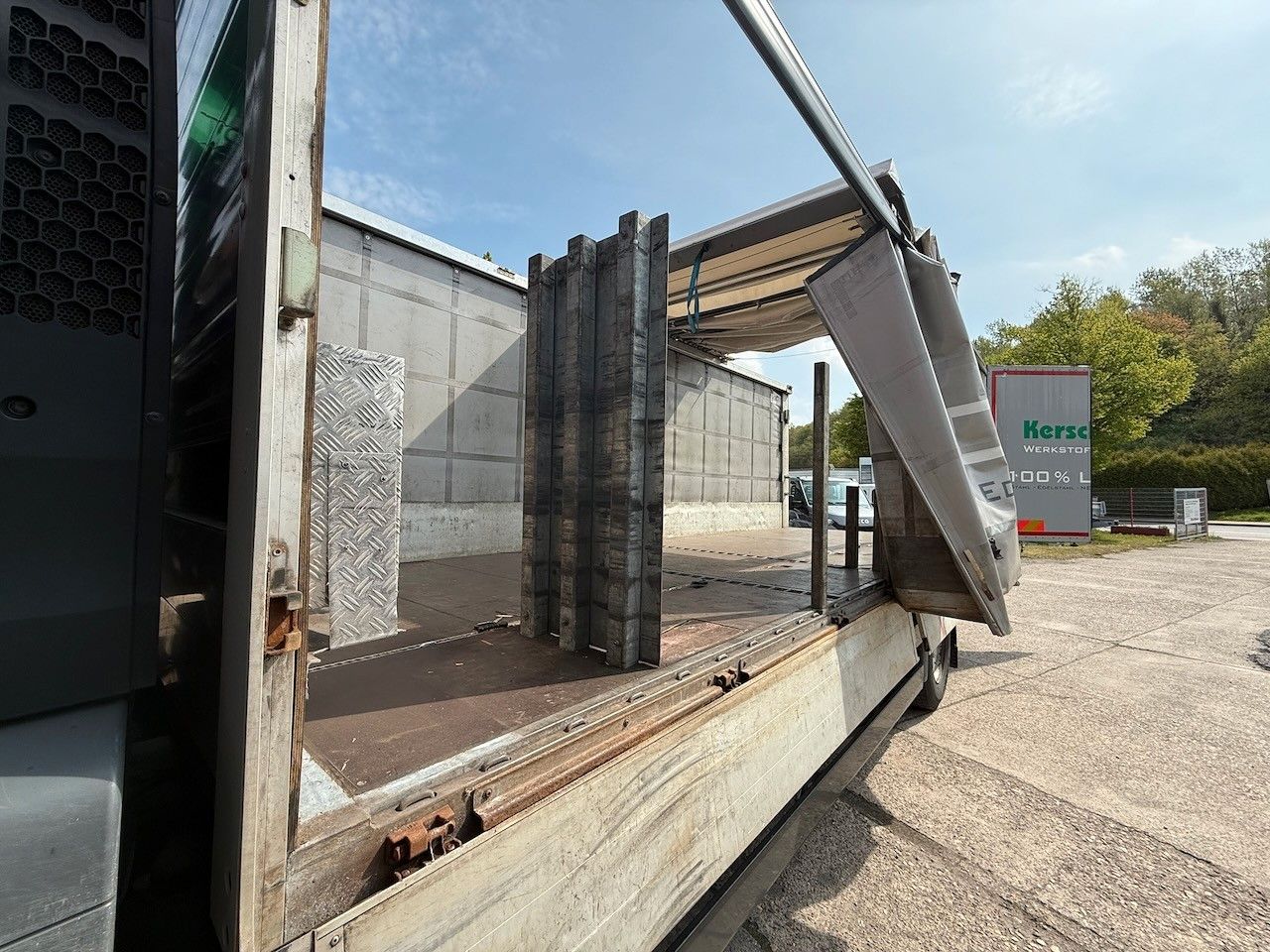 Fahrzeugabbildung MAN TGS 18.320LL Pritsche,