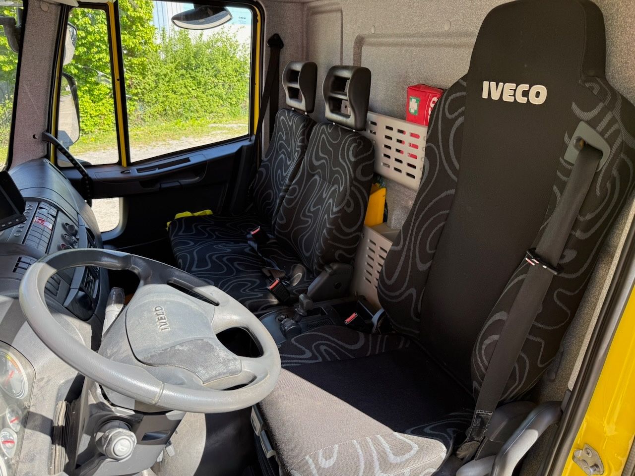 Fahrzeugabbildung Iveco 80e22 Möbel Kofferwagen/Lbw., Klima, luft