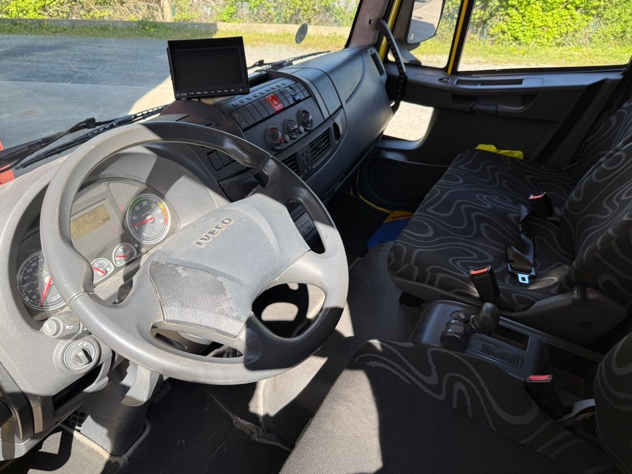 Fahrzeugabbildung Iveco 80e22 Möbel Kofferwagen/Lbw., Klima, luft