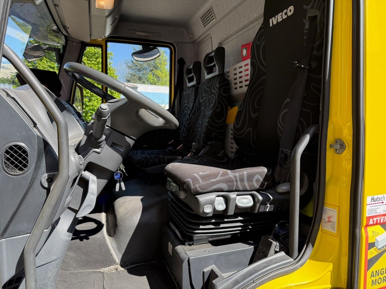 Fahrzeugabbildung Iveco 80e22 Möbel Kofferwagen/Lbw., Klima, luft