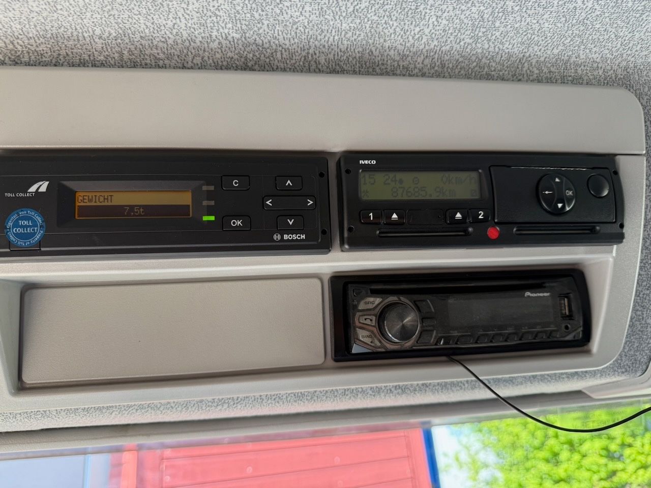 Fahrzeugabbildung Iveco 80e22 Möbel Kofferwagen/Lbw., Klima, luft