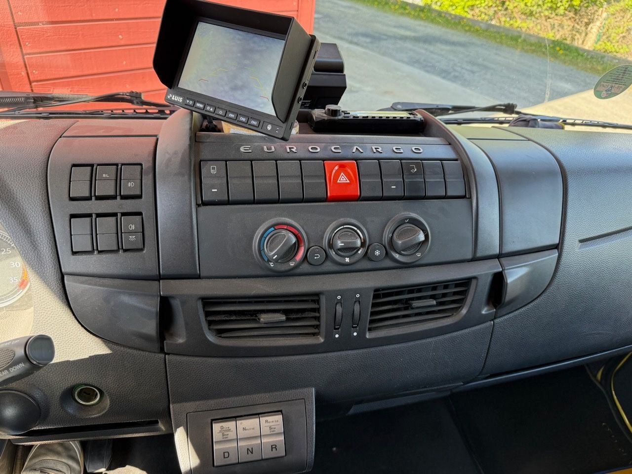 Fahrzeugabbildung Iveco 80e22 Möbel Kofferwagen/Lbw., Klima, luft