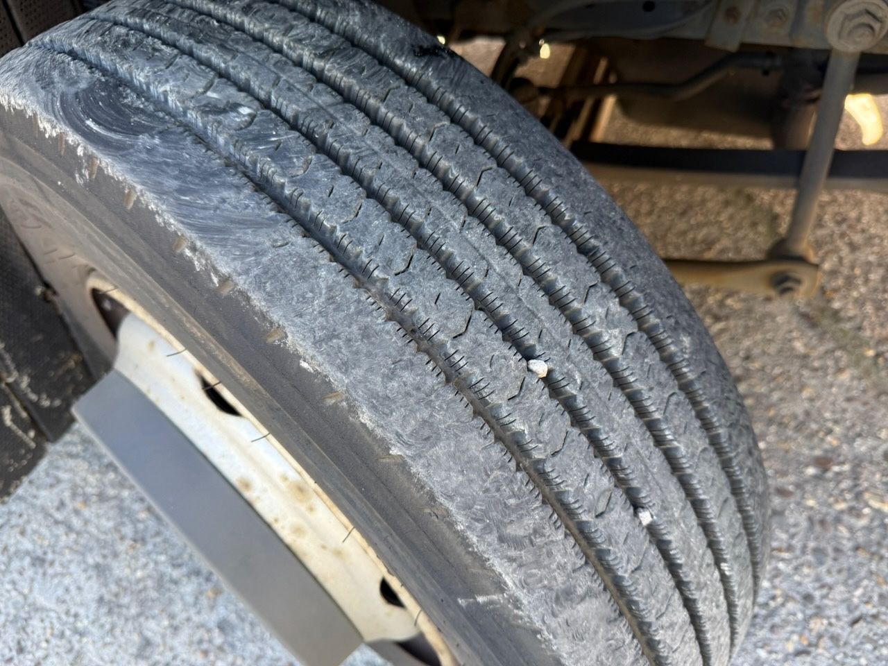 Fahrzeugabbildung Iveco 80e22 Möbel Kofferwagen/Lbw., Klima, luft