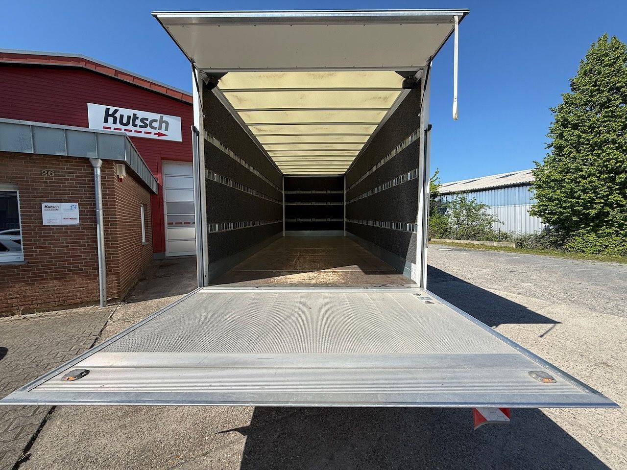 Fahrzeugabbildung Iveco 80e22 Möbel Kofferwagen/Lbw., Klima, luft