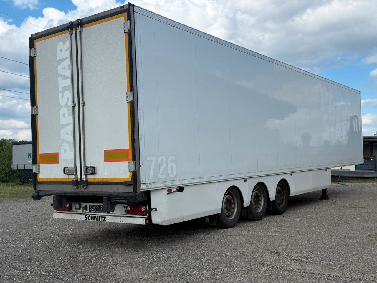 Fahrzeugabbildung Schmitz Cargobull SKO24 Doppelstock mit Balken isoliert