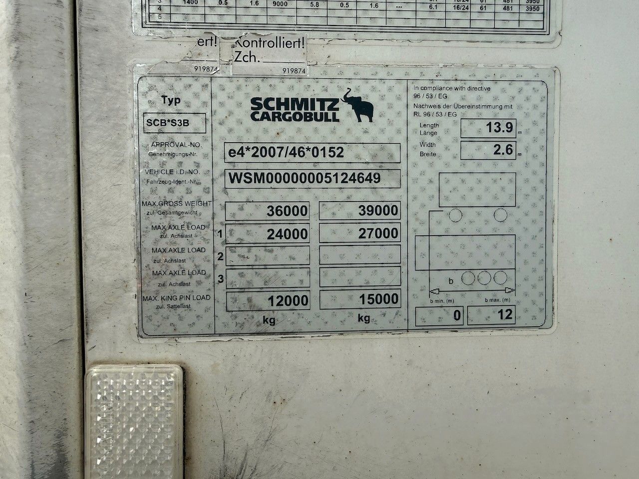 Fahrzeugabbildung Schmitz Cargobull SKO24 Doppelstock mit Balken isoliert