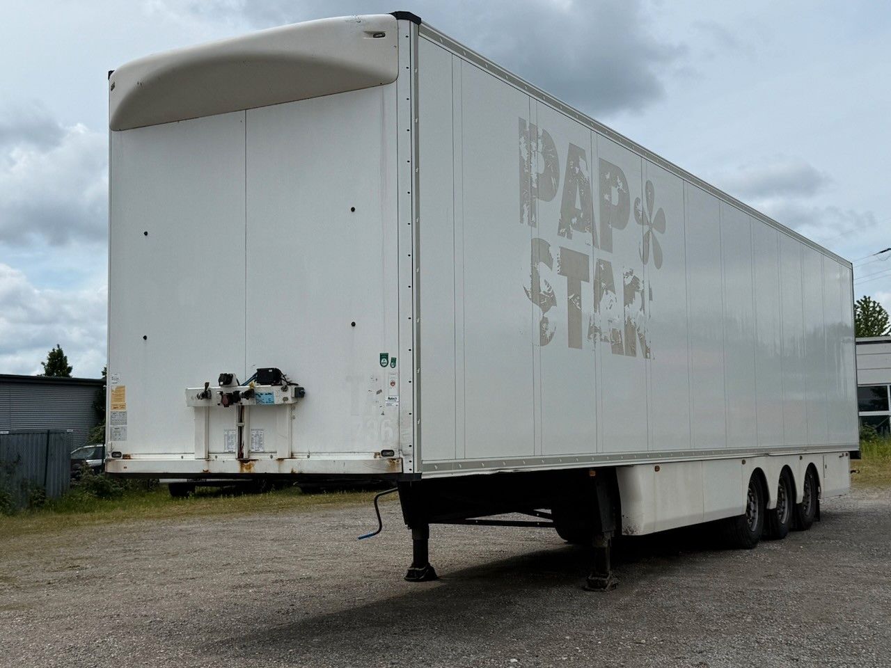 Fahrzeugabbildung Schmitz Cargobull SKO24 Doppelstock mit Balken isoliert
