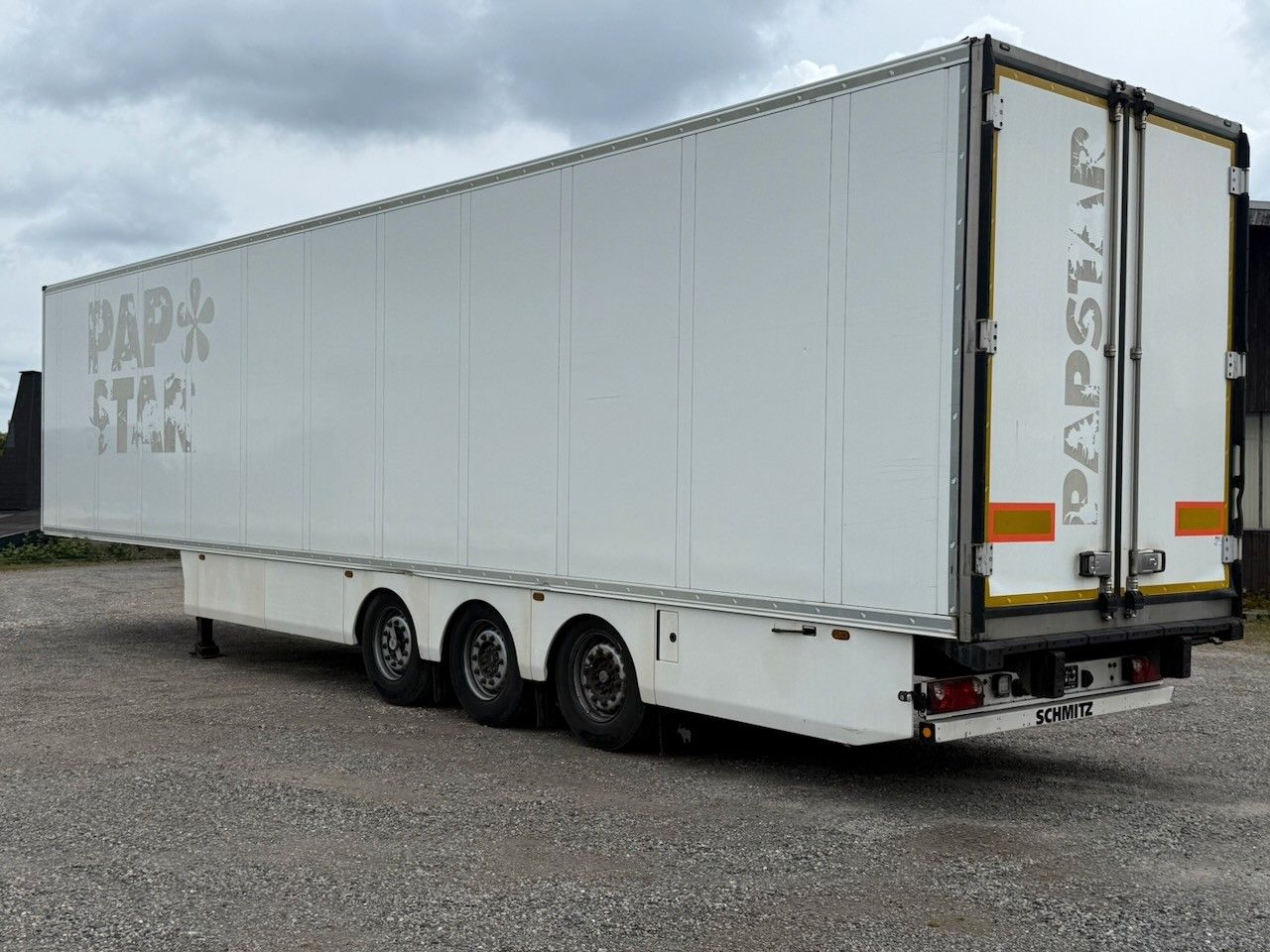 Fahrzeugabbildung Schmitz Cargobull SKO24 Doppelstock mit Balken isoliert