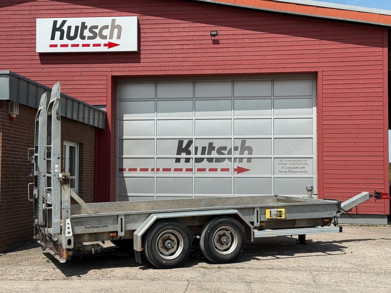 Fahrzeugabbildung Humbaur HS105020 Tieflader 10t mit Rampen