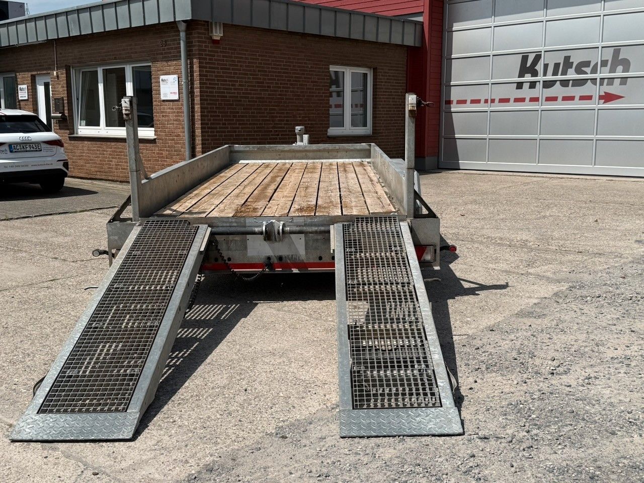Fahrzeugabbildung Humbaur HS105020 Tieflader 10t mit Rampen