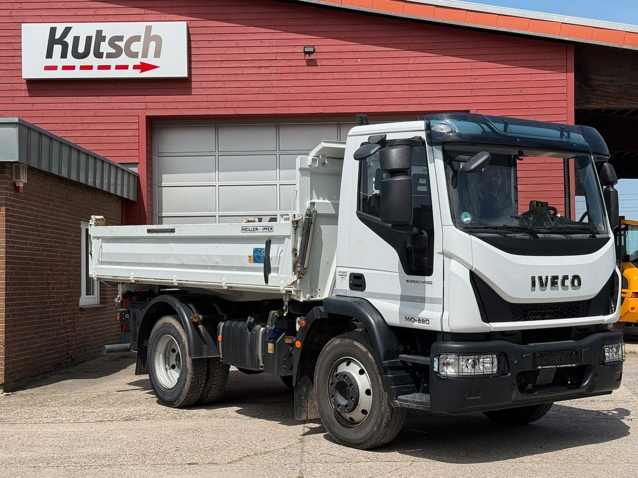 Fahrzeugabbildung Iveco 140E 280 K Kipper 3 Seiten, AHK mit Hydr.