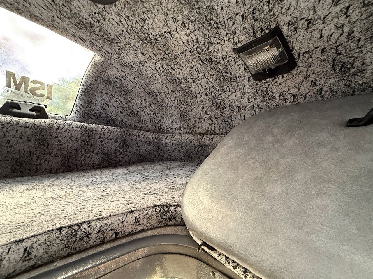 Fahrzeugabbildung Iveco Daily 35S180 Koffer/Lbw. Individuell