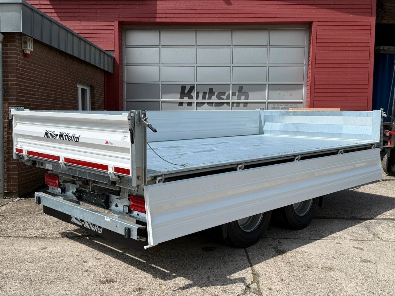 Fahrzeugabbildung Müller-Mitteltal KA-TA-R 11,9 Breitreifen, Alu-Rampen, LED