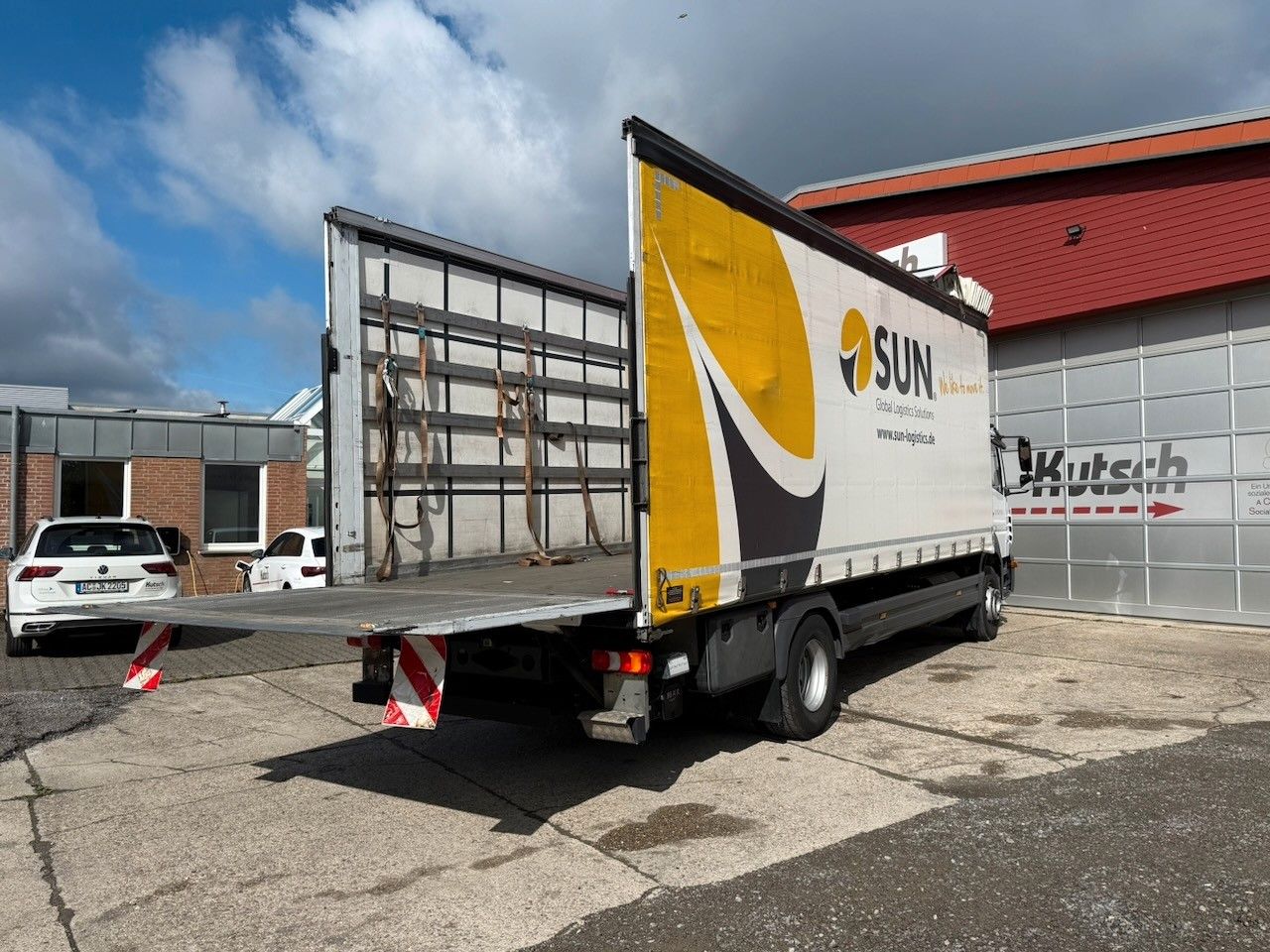 Fahrzeugabbildung Mercedes-Benz Atego 1624L Pritsche/Plane, Edscha,