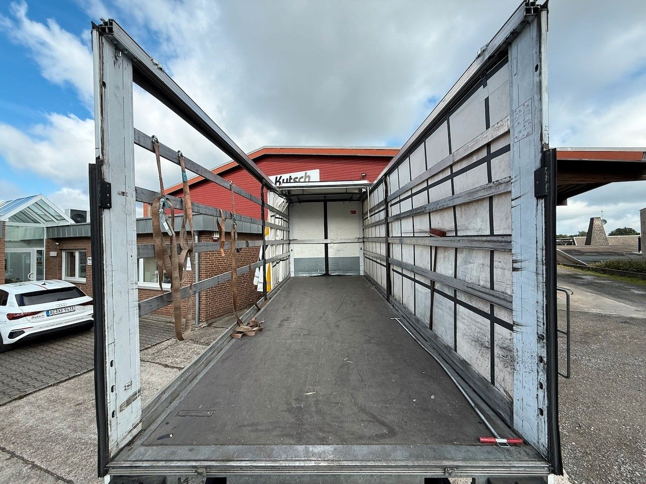 Fahrzeugabbildung Mercedes-Benz Atego 1624L Pritsche/Plane, Edscha,