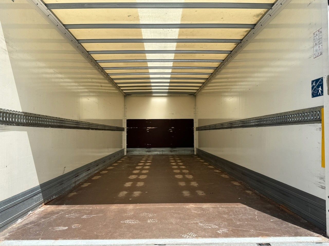 Fahrzeugabbildung MAN TGM 15.290 BL Koffer/Lbw. 8,20m