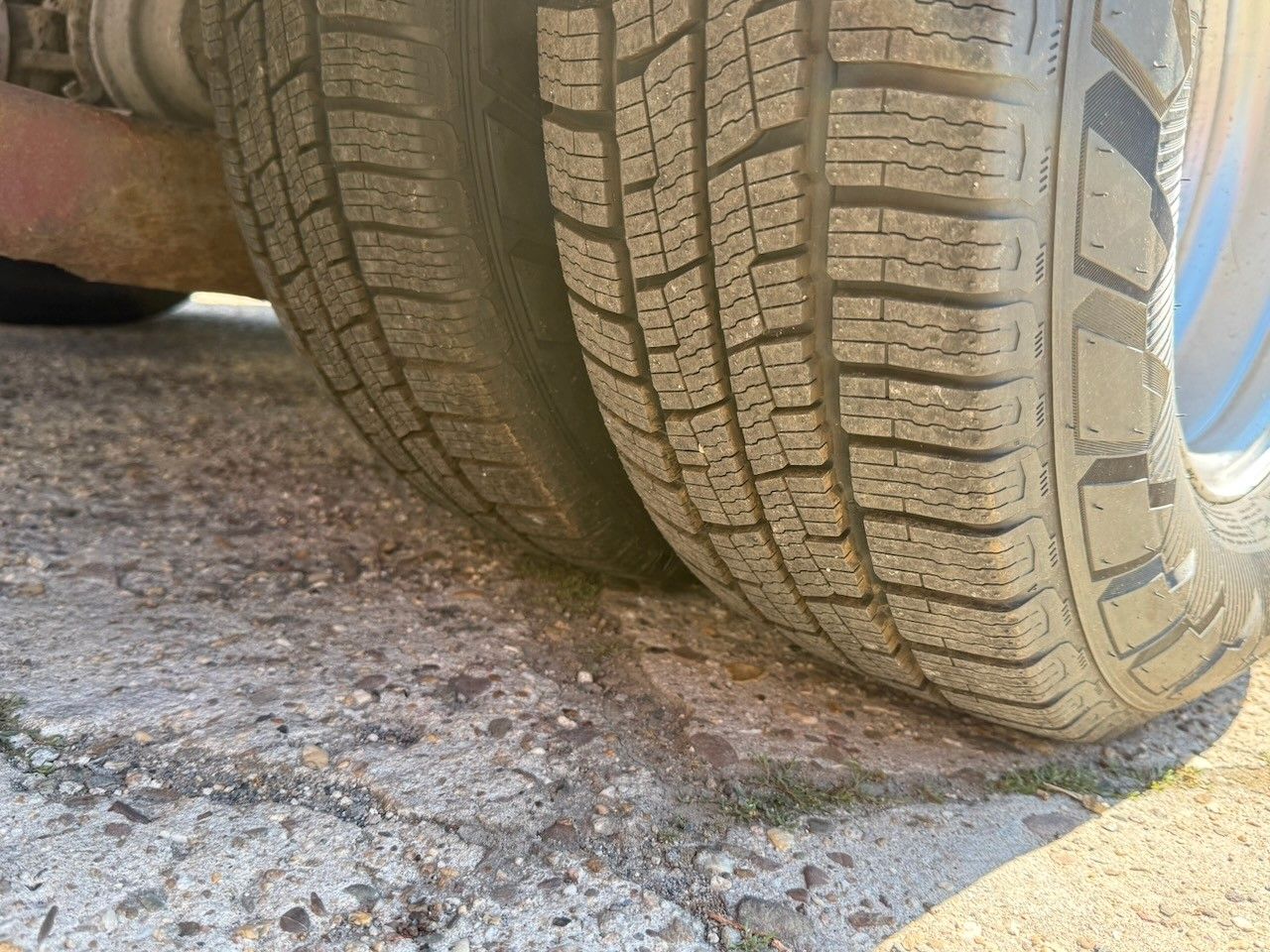 Fahrzeugabbildung Iveco ML 75E 14, Schiebeplateau, Hubbrille