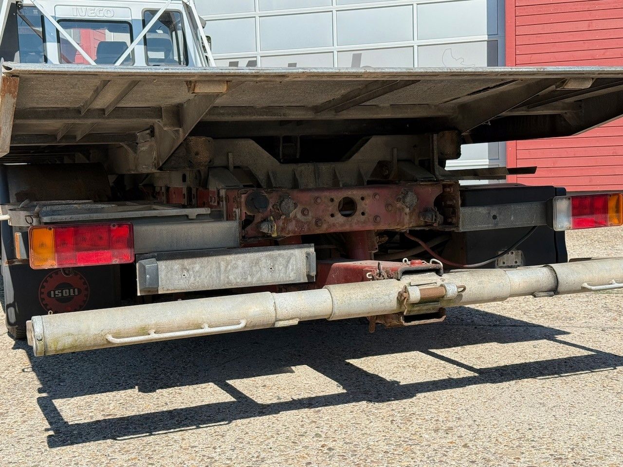 Fahrzeugabbildung Iveco ML 75E 14, Schiebeplateau, Hubbrille