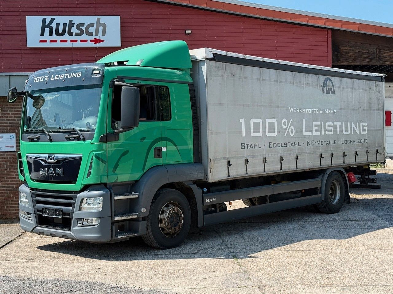 Fahrzeugabbildung MAN TGS 18.320LL Pritsche, Klima, S-Heizung, Liege