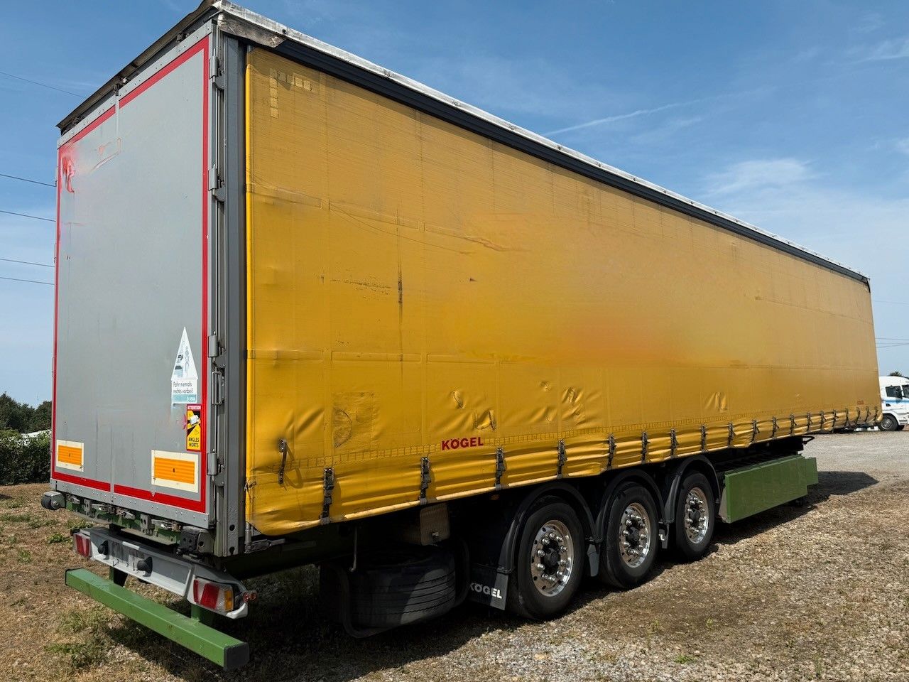 Fahrzeugabbildung Kögel SN 24 Standard und Mega, Coil, Alu, Lift