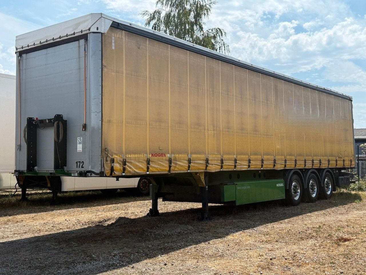 Fahrzeugabbildung Kögel SN 24 Standard und Mega, Coil, Alu, Lift