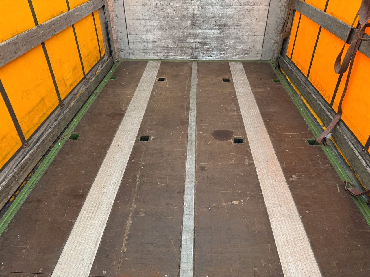 Fahrzeugabbildung Kögel SN 24 Standard und Mega, Coil, Alu, Lift