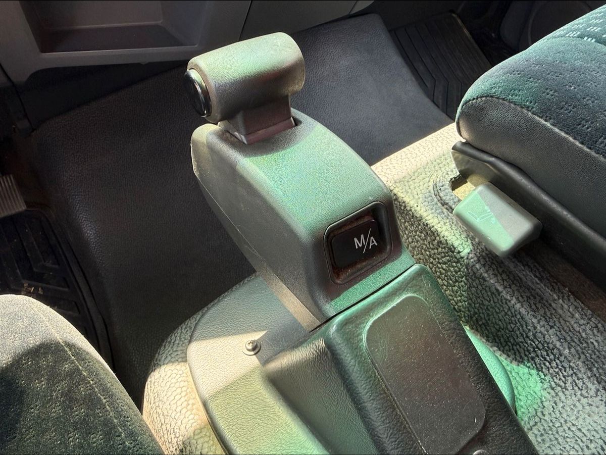 Fahrzeugabbildung Mercedes-Benz 822L Atego Koffer/Lbw., Heizung, Isoliert